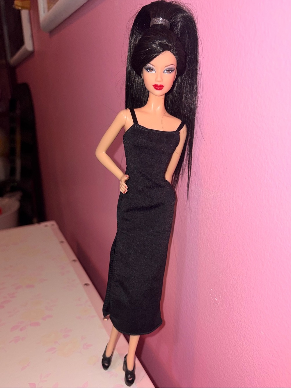 Barbie Basics Model 05 2009 Mattel R9920 REROOTED